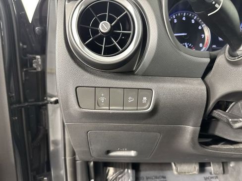 Used 2023 Hyundai Kona SEL AWD/4WD image 14