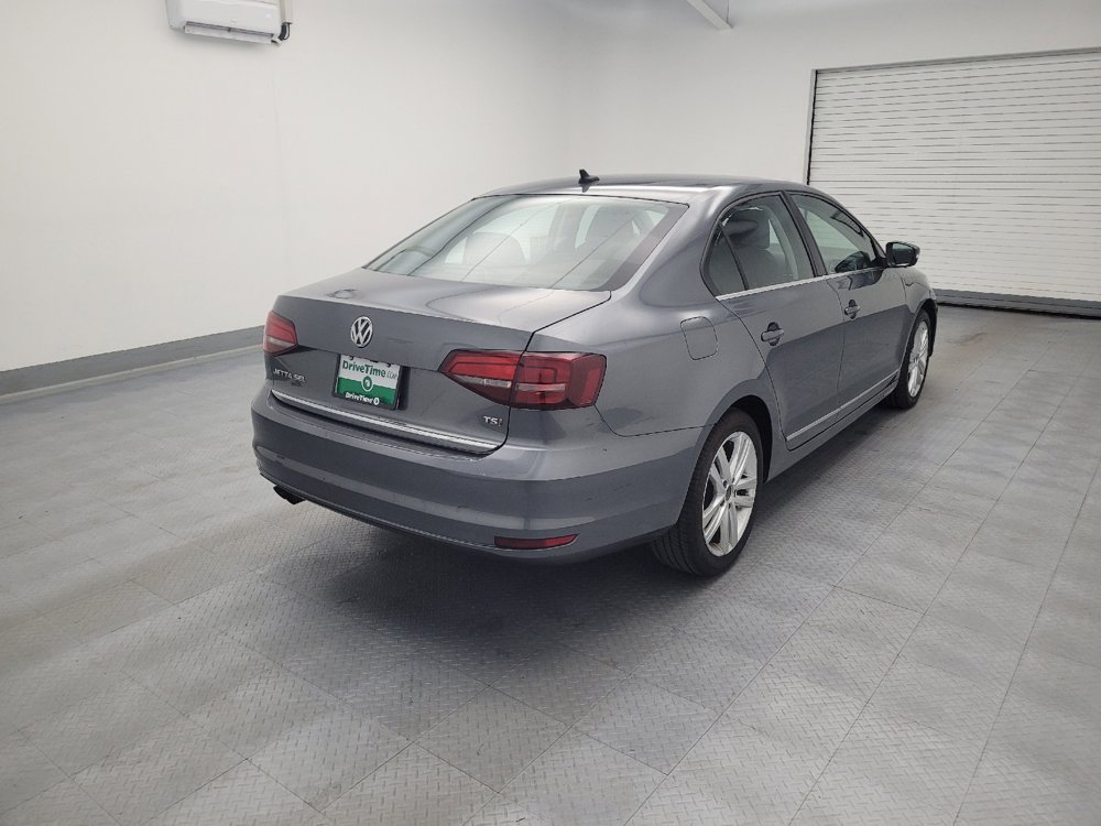 Used 2017 Volkswagen Jetta SEL FWD image 9