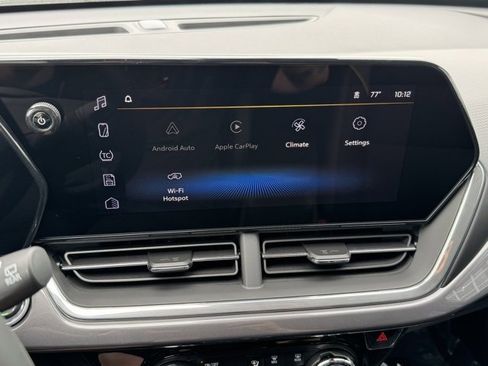 New 2025 Chevrolet Trax ACTIV image 3