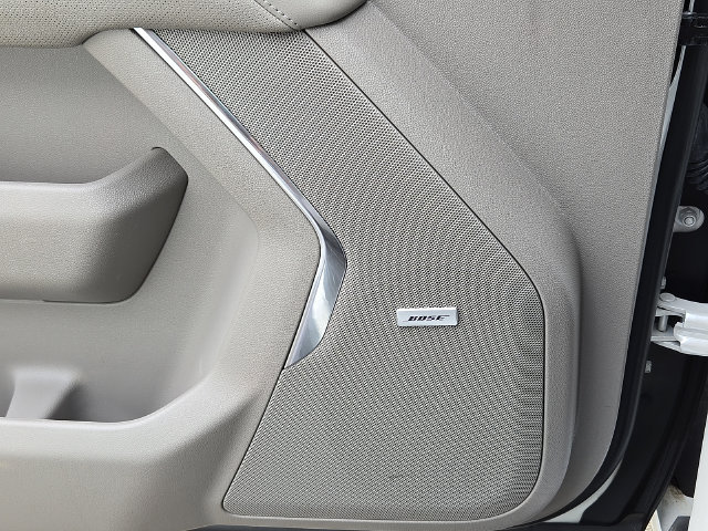Used 2023 GMC Yukon SLT AWD/4WD image 19