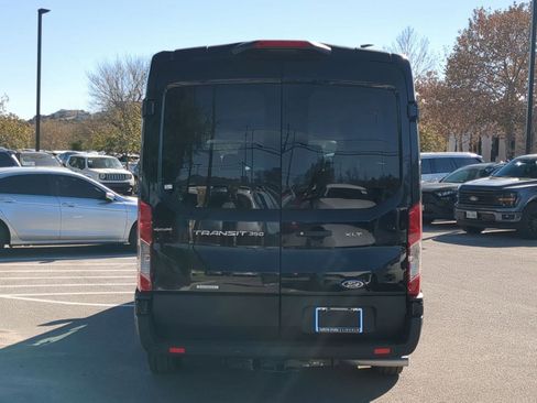 Used 2025 Ford Transit 350 XLT image 4