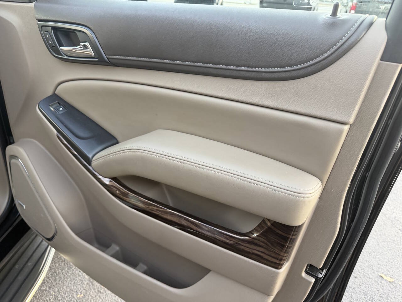 Used 2016 GMC Yukon SLT RWD image 21