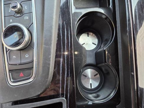 Used 2023 Cadillac Escalade ESV V AWD/4WD image 31