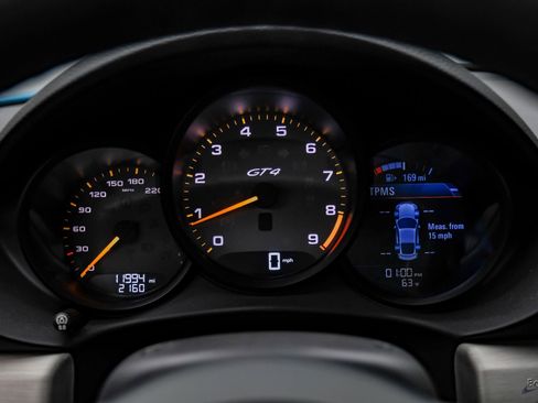 Used 2020 Porsche 718 Cayman GT4 image 90