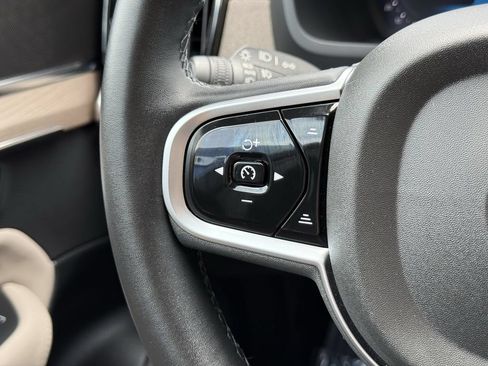 Certified 2025 Volvo XC90 B5 Core AWD/4WD image 22