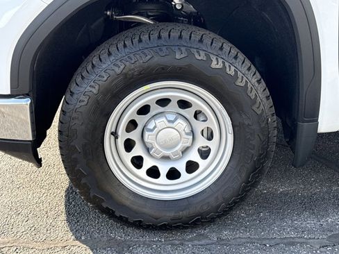 Used 2026 GMC Sierra 1500 Pro w/ Pro Value Package image 11