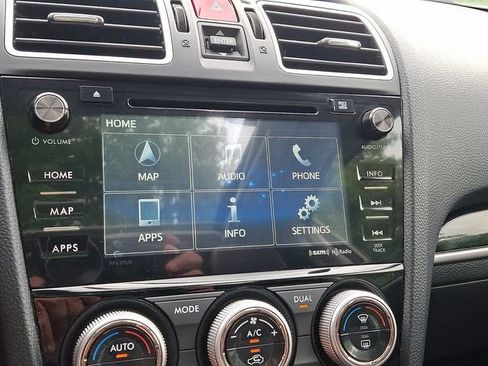 Used 2018 Subaru Forester 2.5i Touring AWD/4WD image 29