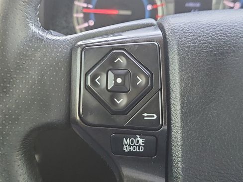 Used 2018 Toyota 4Runner TRD Off-Road Premium image 19