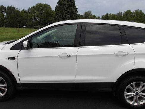Used 2019 Ford Escape SE AWD/4WD image 33