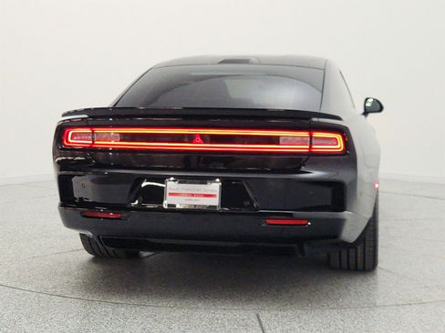 Used 2025 Dodge Charger Daytona Scat Pack w/ Track Pack AWD/4WD image 6