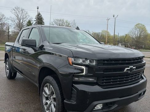 Used 2022 Chevrolet Silverado 1500 RST image 3