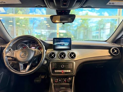 Used 2017 Mercedes-Benz CLA 250 4MATIC image 34