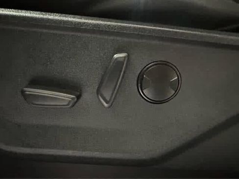 Used 2022 Ford F150 XLT w/ Equipment Group 302A High image 13