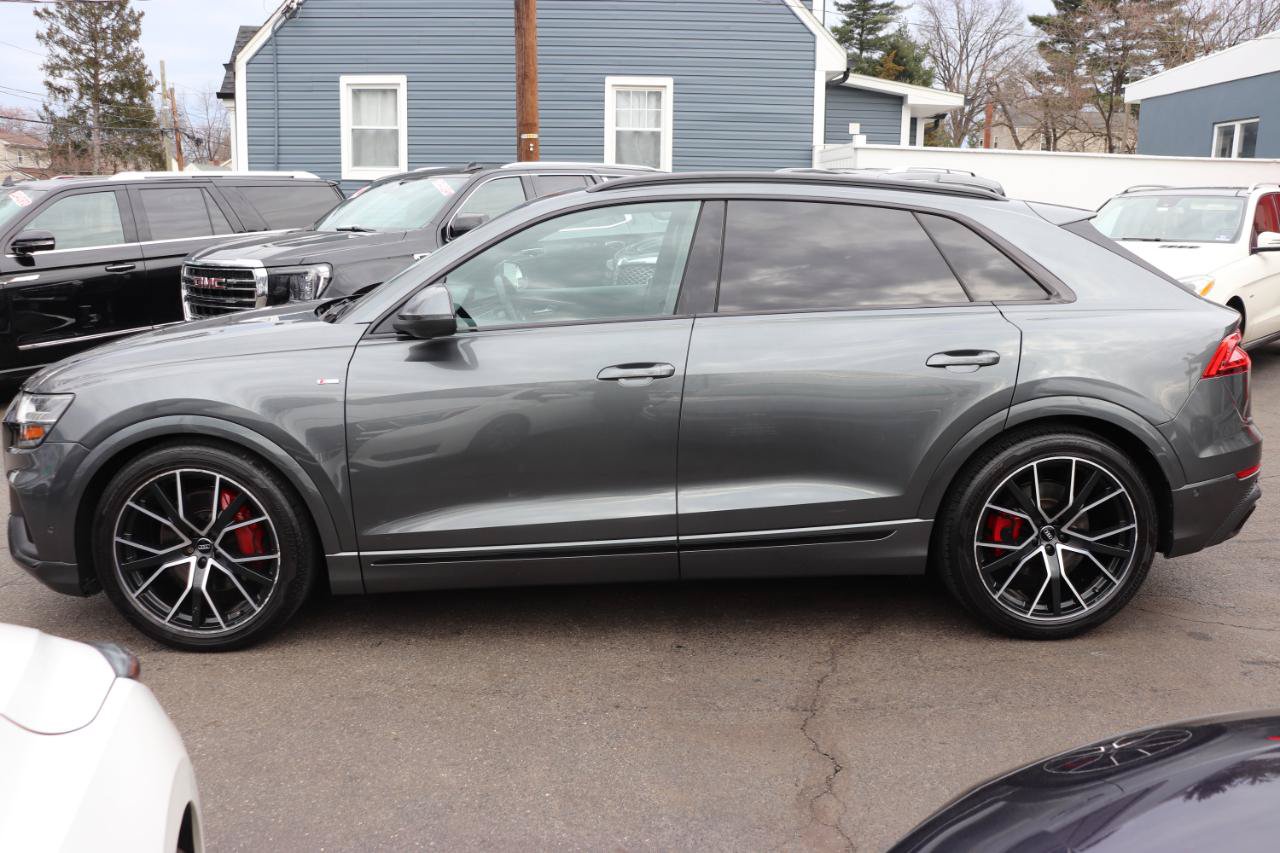 Used 2019 Audi Q8 Prestige AWD/4WD image 2