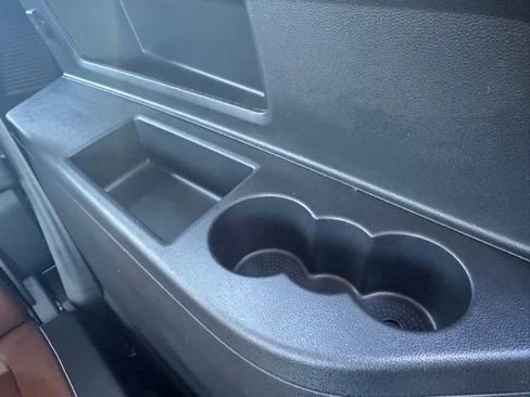 Used 2023 Volkswagen Atlas SEL Premium image 25