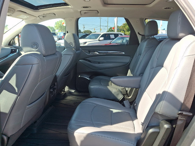 Used 2020 Buick Enclave Essence w/ Sound and Sites Package FWD image 10