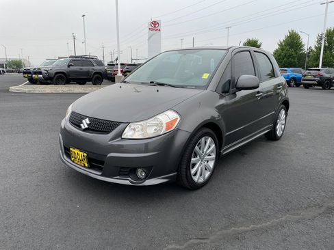 Used 2012 Suzuki SX4 Sportback FWD image 7