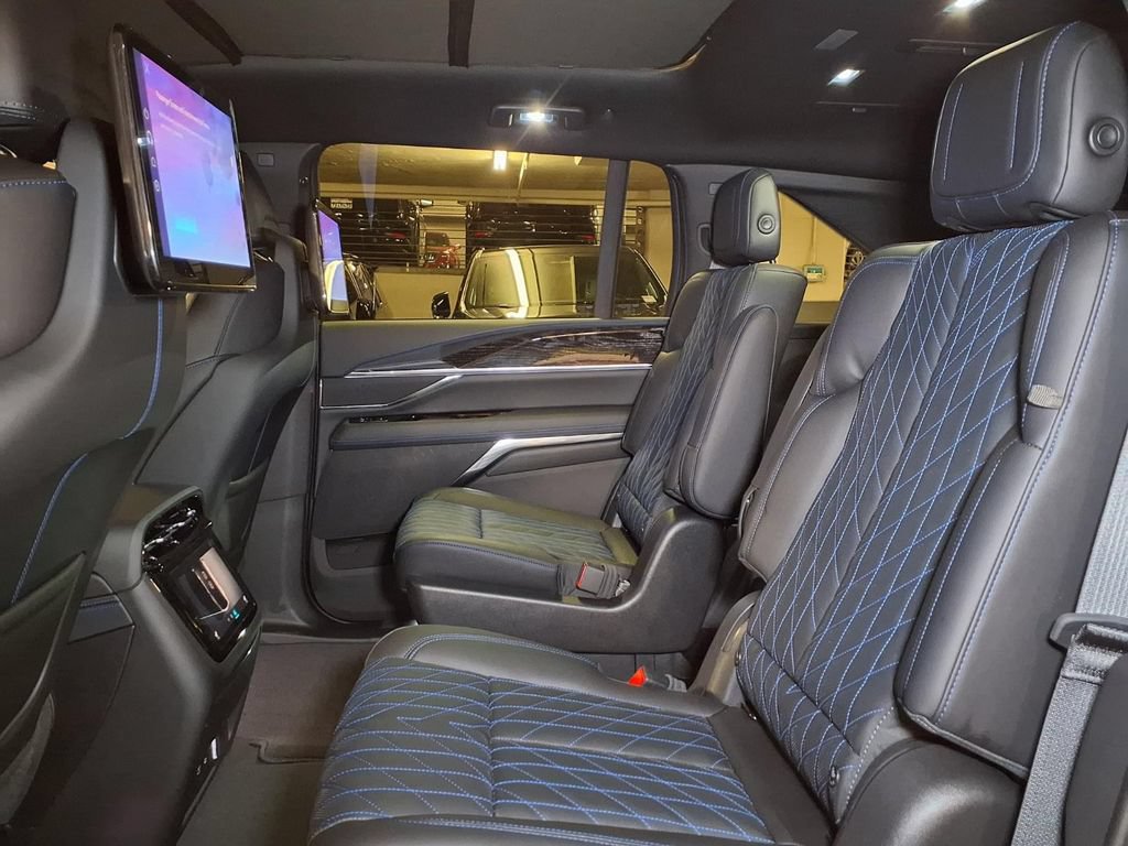 New 2026 Cadillac Escalade IQ Sport 1 AWD/4WD image 12