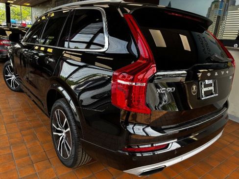Used 2020 Volvo XC90 T5 Momentum w/ Protection Package Premier FWD image 7