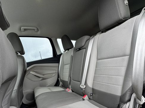 Used 2015 Ford Escape SE image 12