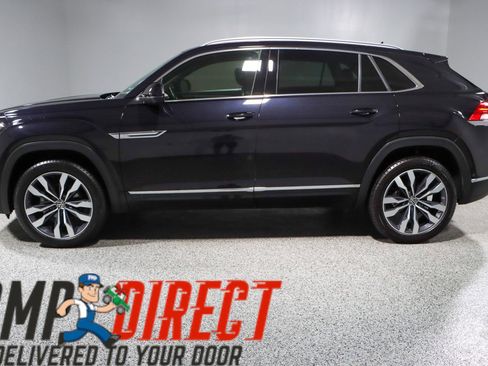 Used 2022 Volkswagen Atlas Cross Sport SEL Premium R-Line image 10