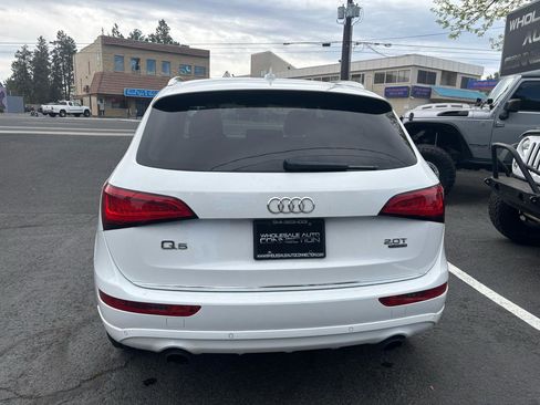 Used 2017 Audi Q5 2.0T Premium Plus w/ Technology Package AWD/4WD image 4