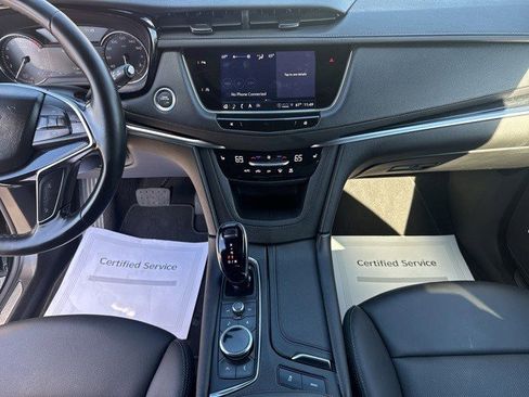 Certified 2025 Cadillac XT5 Premium Luxury image 19