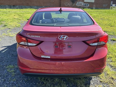 Used 2016 Hyundai Elantra SE FWD image 5