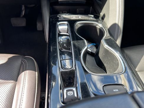 Used 2023 Buick Envision Essence image 6