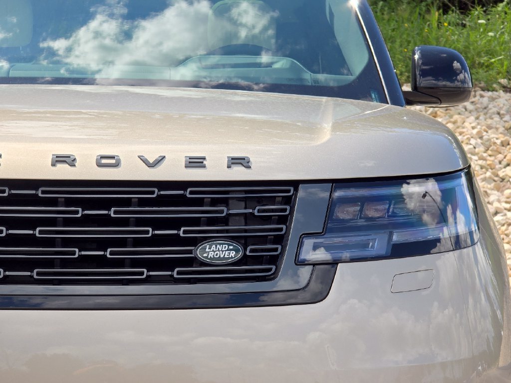 New 2026 Land Rover Range Rover SE AWD/4WD image 10