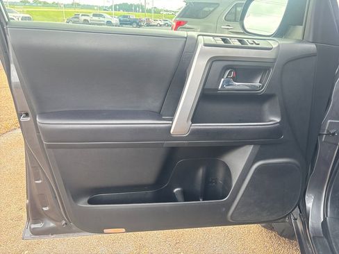 Used 2023 Toyota 4Runner SR5 RWD image 7