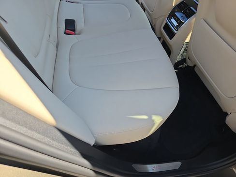 Used 2022 BMW X5 xDrive40i w/ Premium Package AWD/4WD image 15