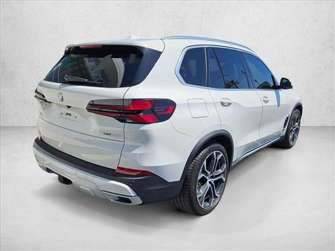 New 2026 BMW X5 xDrive40i AWD/4WD image 2