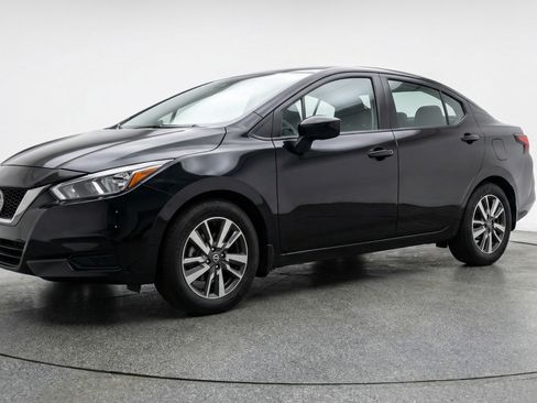 Used 2025 Nissan Versa SV FWD image 3