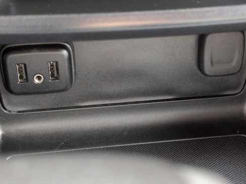 Used 2020 Chevrolet Colorado LT w/ LT Convenience Package image 30