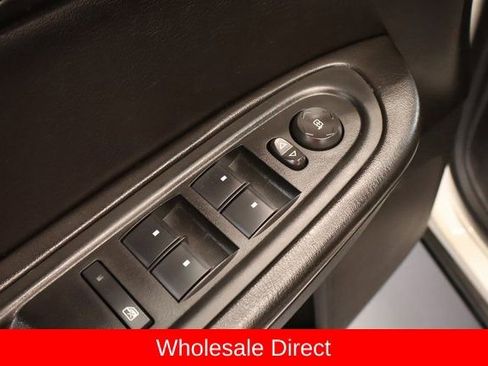 Used 2015 Chevrolet Traverse LT AWD/4WD image 10