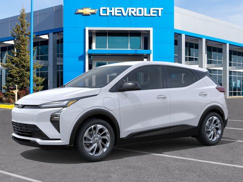 New 2027 Chevrolet Bolt LT w/ Comfort Package FWD image 2