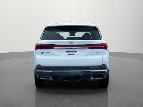 Used 2025 Buick Enclave Preferred image 6