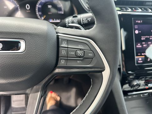 New 2025 Jeep Grand Cherokee L Altitude image 20