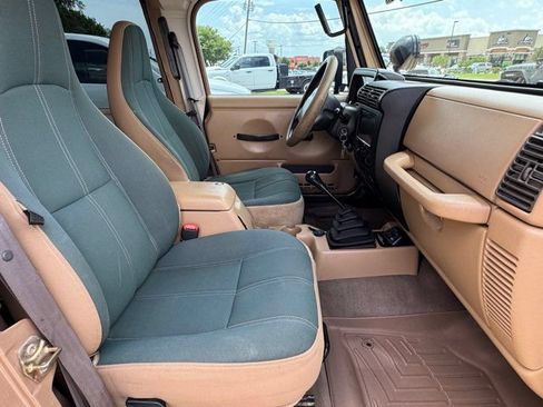 Used 2000 Jeep Wrangler Sahara AWD/4WD image 19
