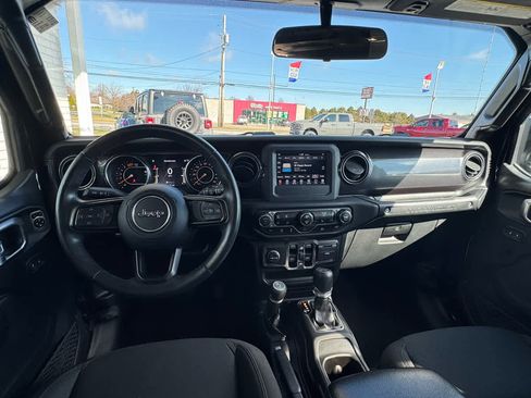 Used 2021 Jeep Wrangler Unlimited Sport image 21