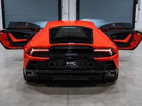 Used 2021 Lamborghini Huracan EVO AWD/4WD image 35