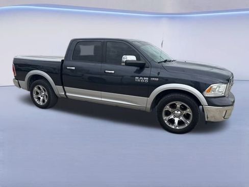 Used 2016 RAM 1500 Laramie w/ Convenience Group image 5