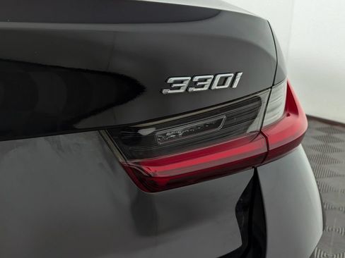 Used 2023 BMW 330i xDrive Sedan w/ Premium Package AWD/4WD image 14