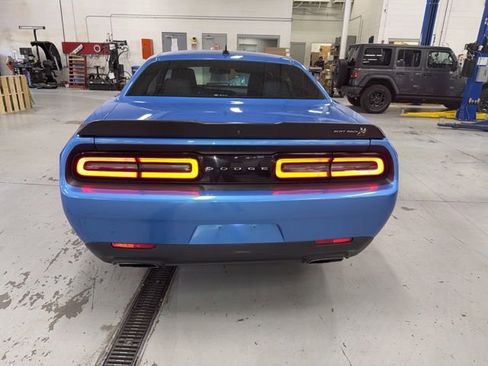 Used 2018 Dodge Challenger R/T Scat Pack RWD image 4
