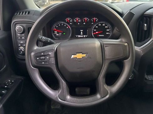 Used 2022 Chevrolet Silverado 1500 Custom image 12