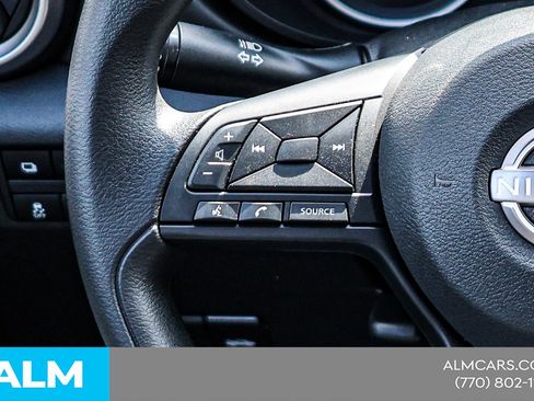 Used 2025 Nissan Versa S w/ Trunk Package image 27