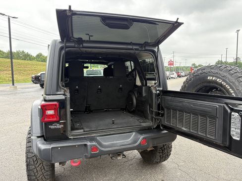 Used 2020 Jeep Wrangler Unlimited Rubicon AWD/4WD image 37