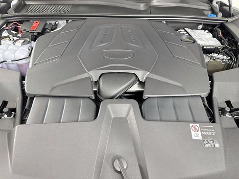 New 2026 Porsche Cayenne AWD/4WD image 32