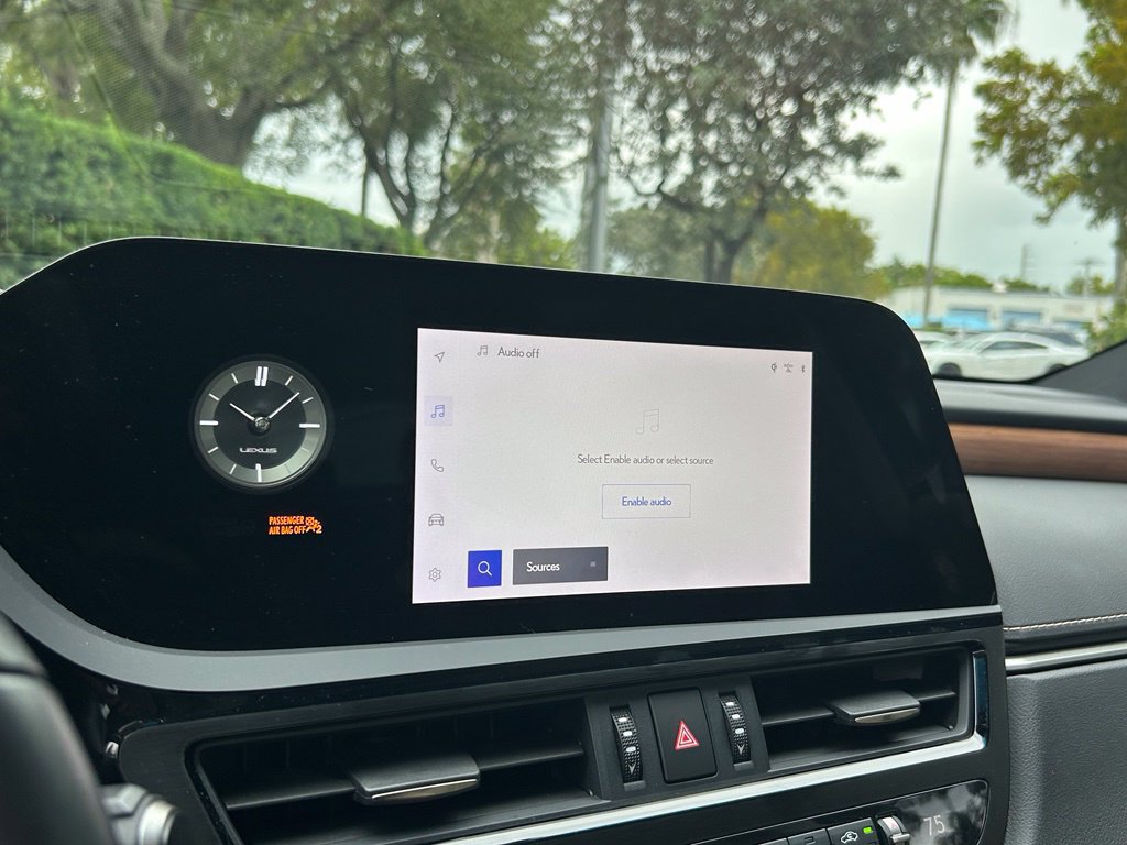 Used 2025 Lexus ES 350 w/ Premium Package FWD image 22
